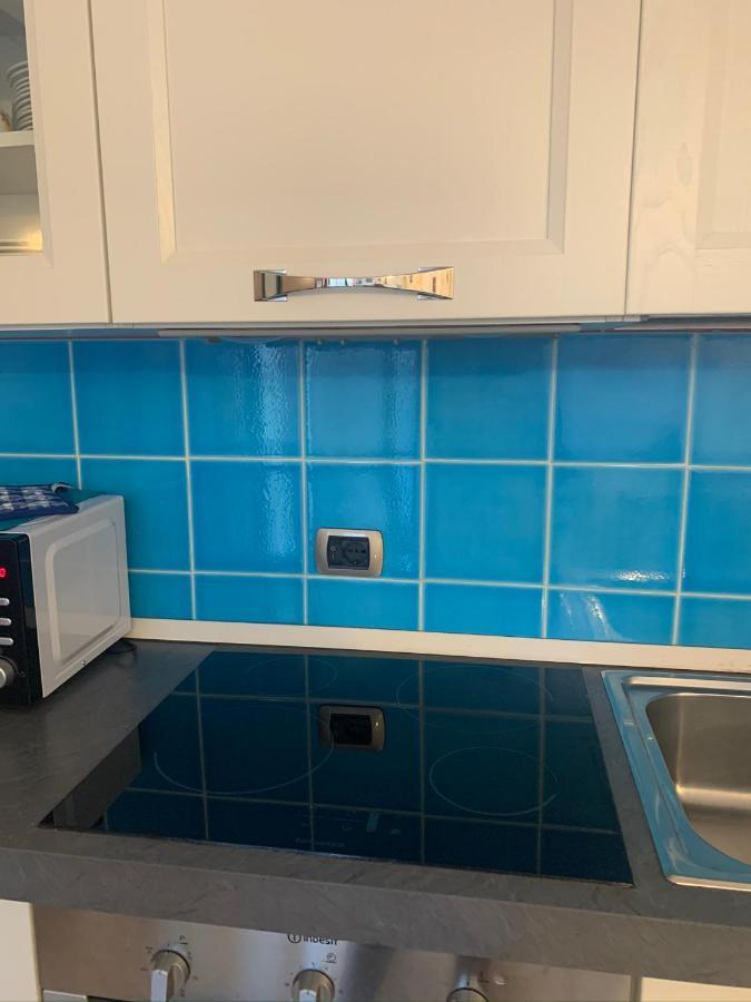 Apartament La Casa Azzurra La Maddalena  Zewnętrze zdjęcie