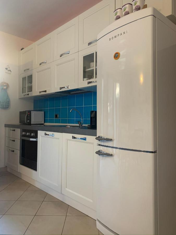 Apartament La Casa Azzurra La Maddalena  Zewnętrze zdjęcie