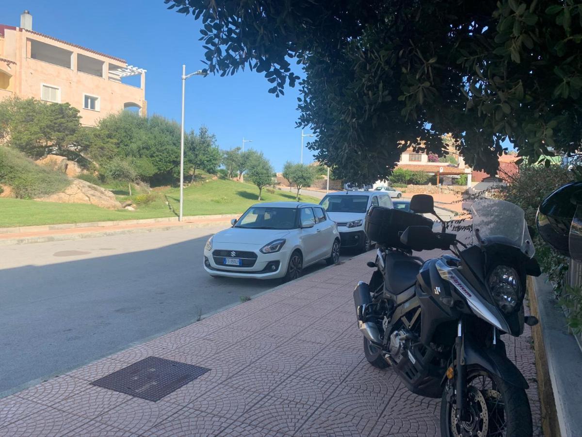 Apartament La Casa Azzurra La Maddalena  Zewnętrze zdjęcie