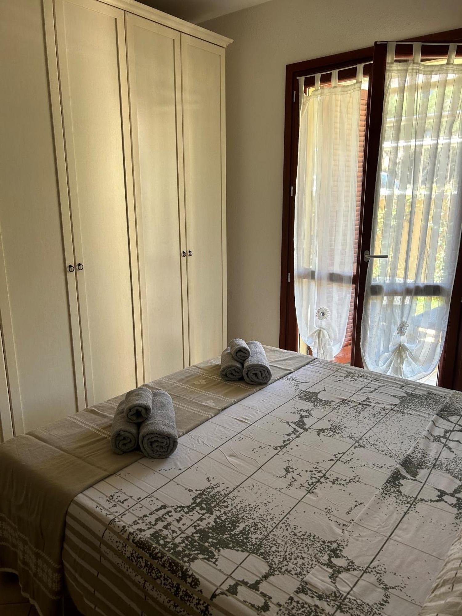 Apartament La Casa Azzurra La Maddalena  Zewnętrze zdjęcie