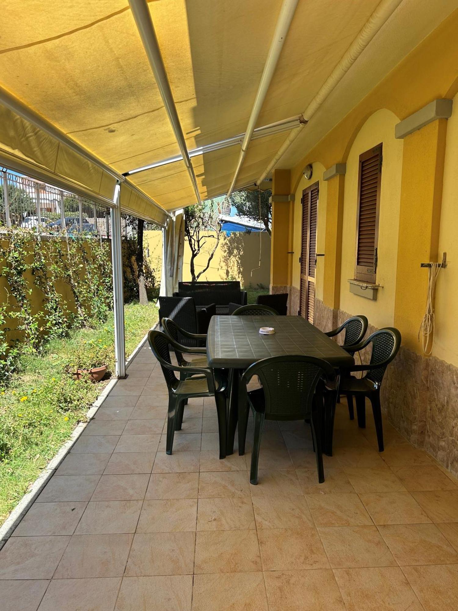 Apartament La Casa Azzurra La Maddalena  Zewnętrze zdjęcie